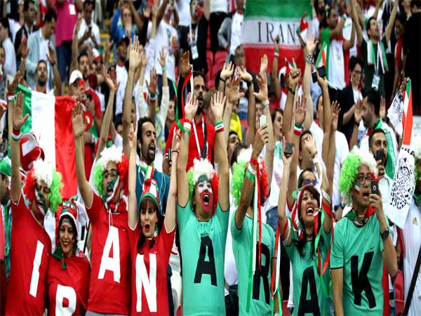 فیفا برای ایران بیانیه صادر کرد؛ زنان باید در «تمام» مسابقات به استادیوم بروند