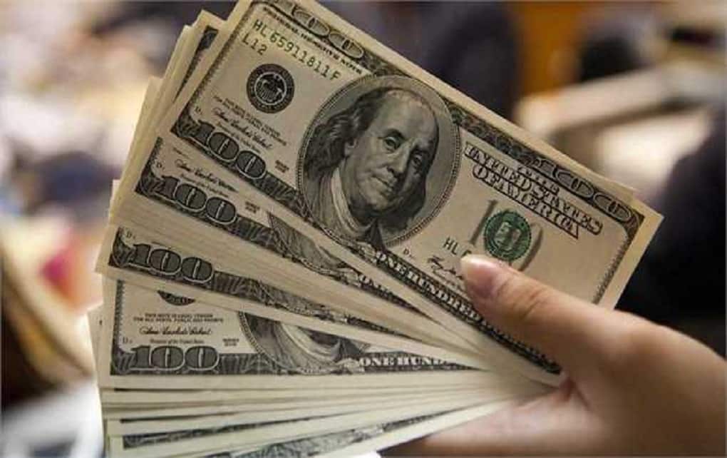 افزایش قیمت دلار در صرافی‌های بانکی ۲۴ بهمن ماه