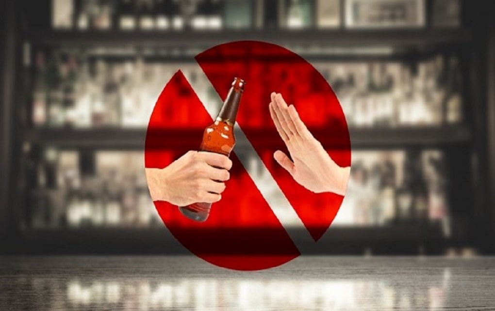 عدم تاثیر نوشیدن الکل بر نابودی ویروس کرونا در بدن