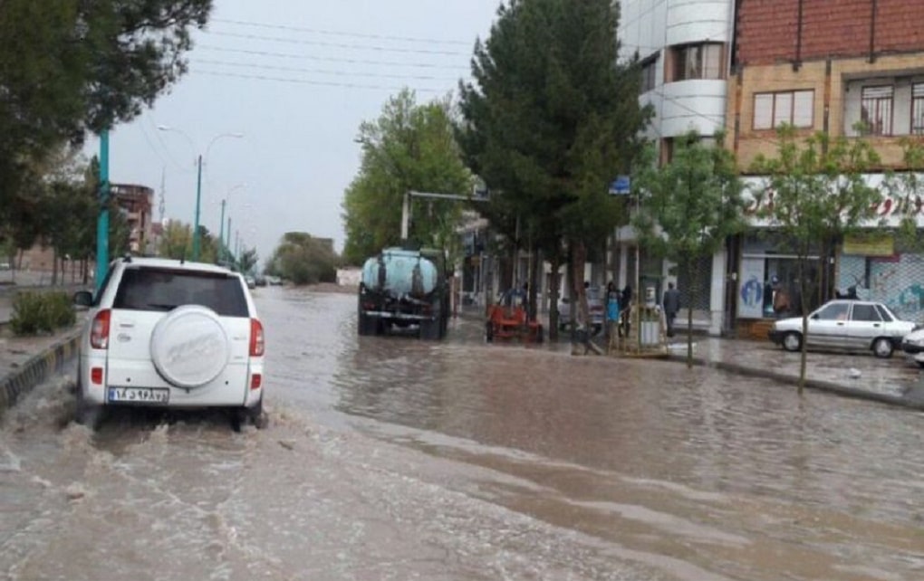 امدادرسانی به مناطق سیل زده جنوب استان کرمان