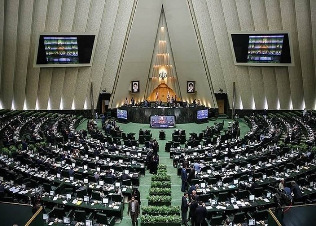نامه ۱۰۰ نماینده مجلس به روحانی
