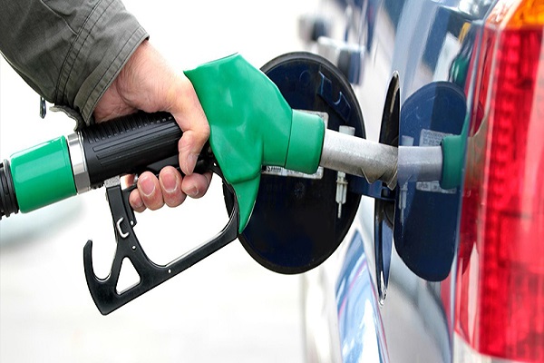 اعلام آخرین تغییرات سهمیه بنزین خودرو‌ها | کاهش میزان سهمیه
