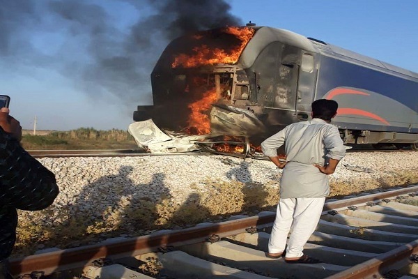 ۳ کشته در برخورد قطار مسافری با خودرو در خوزستان