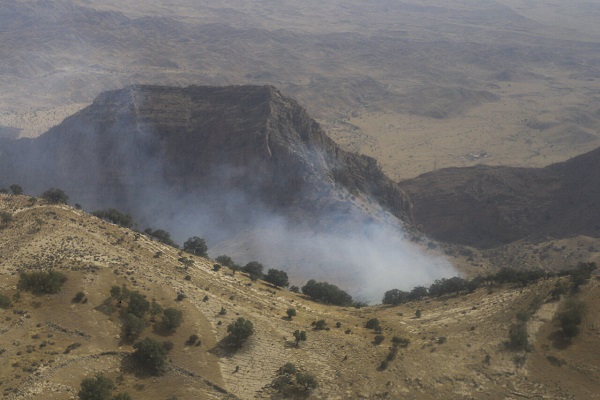 مهار آتش سوزی جنگل خائیز پس از ۸ ساعت تلاش بی وقفه
