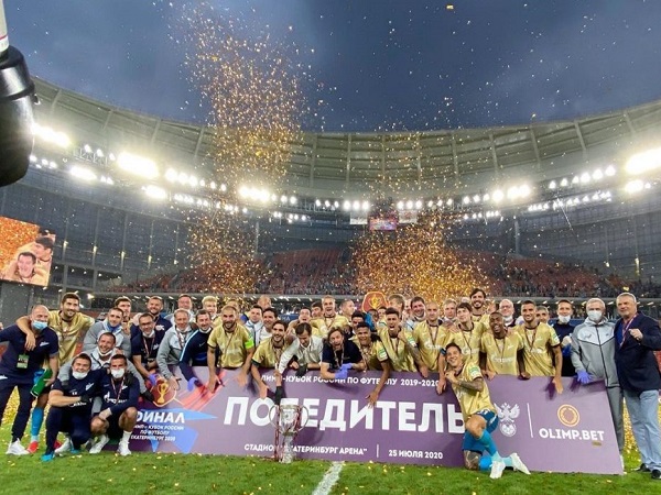 شکستن کاپ قهرمانی جام حذفی روسیه توسط کاپیتان تیم زنیت