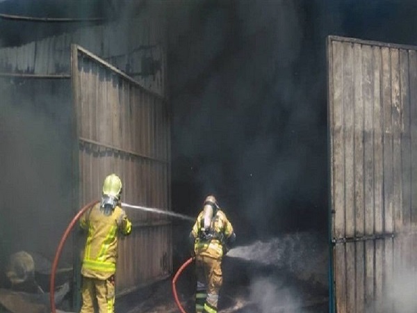 وقوع آتش سوزی گسترده در شهرک صنعتی جاجرود