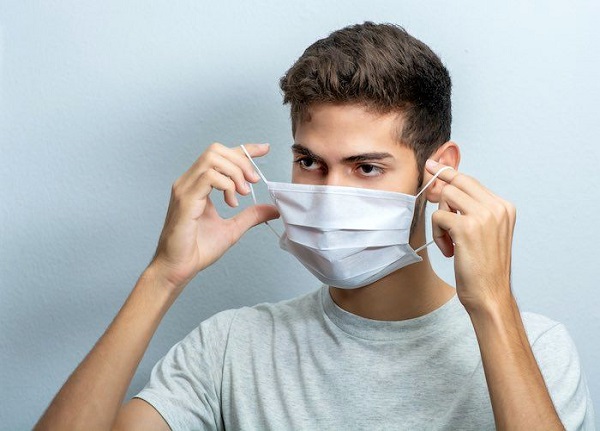 چه کسانی نباید ماسک بزنند؟ | شباهت و تفاوت آلرژی تنفسی و آسم و کرونا