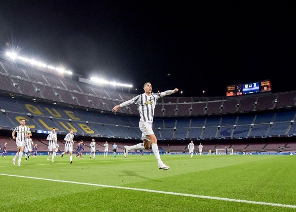 خلاصه بازی بارسلونا ۰ – یوونتوس ۳ | نتیجه رقابت های لیگ قهرمانان اروپا