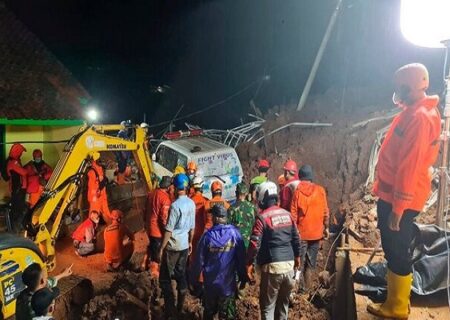 ۱۱ کشته در پی وقوع دو حادثه رانش زمین در اندونزی