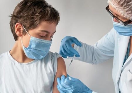 ثبت نام واکسن کرونا  ۱۲ تا ۱۸ ساله‌ها