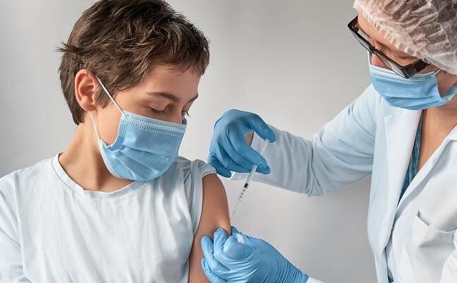 ثبت نام واکسن کرونا ۱۲ تا ۱۸ ساله‌ها