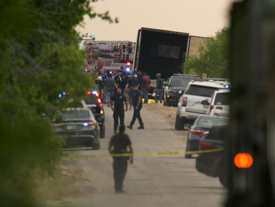 جسد 46 مهاجر در داخل یک تریلی در تگزاس پیدا شد