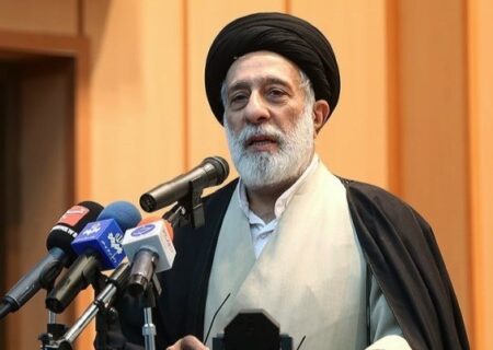 هادی خامنه‌ای: به نام دین برخوردهای زننده‌ای را با زنان انجام می‌دهند !