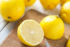 فواید سلامتی تغذیه و عوارض جانبی لیمو