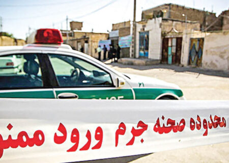قتل زن جوان کرمانی به دست مامور پلیس / خانواده زن به کلانتری قلعه گنج حمله کردند