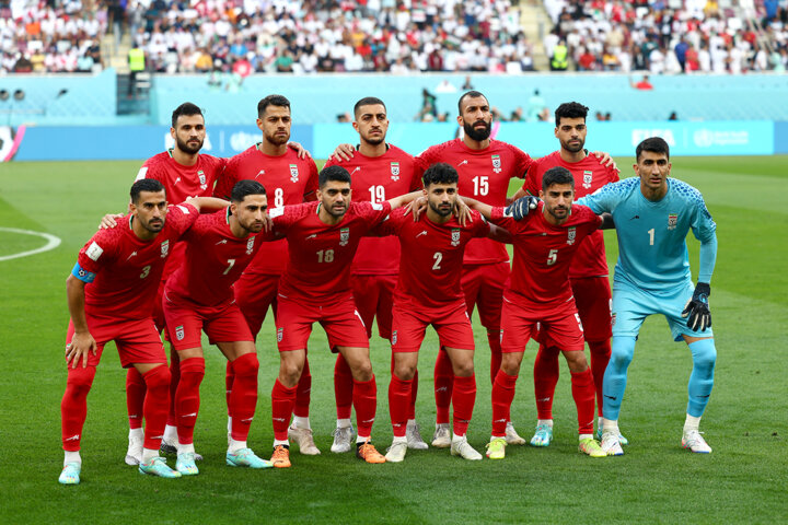 واکنش روزنامه همشهری به نخواندن سرود ایران توسط تیم ملی فوتبال