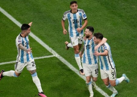 آرژانتین کرواسی را شکست داد و به فینال جام جهانی صعود کرد