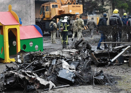 وزیر اوکراین کشته شد / ۱۶ کشته در حادثه سقوط هلیکوپتر در نزدیکی یک مهدکودک