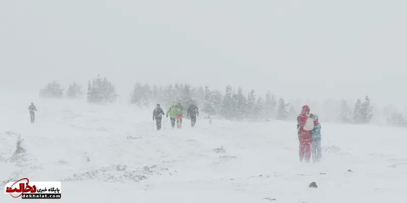 هنگام گرفتاری در برف و کولاک چه کنیم؟ راهنمای نجات جان در شرایط بحرانی ❄️ هنگام گرفتاری در برف و کولاک چه کنیم؟ راهنمای نجات جان در شرایط بحرانی