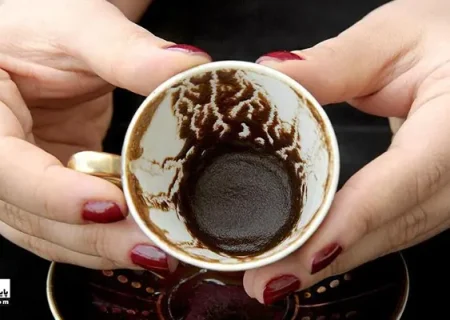 فال چیست؟ نگاهی به تاریخچه، انواع و جایگاه فال در فرهنگ ایرانی